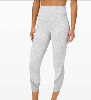 Lululemon Wunder Under Crop II Roll Down Scallop Gray Special Edition Size 2